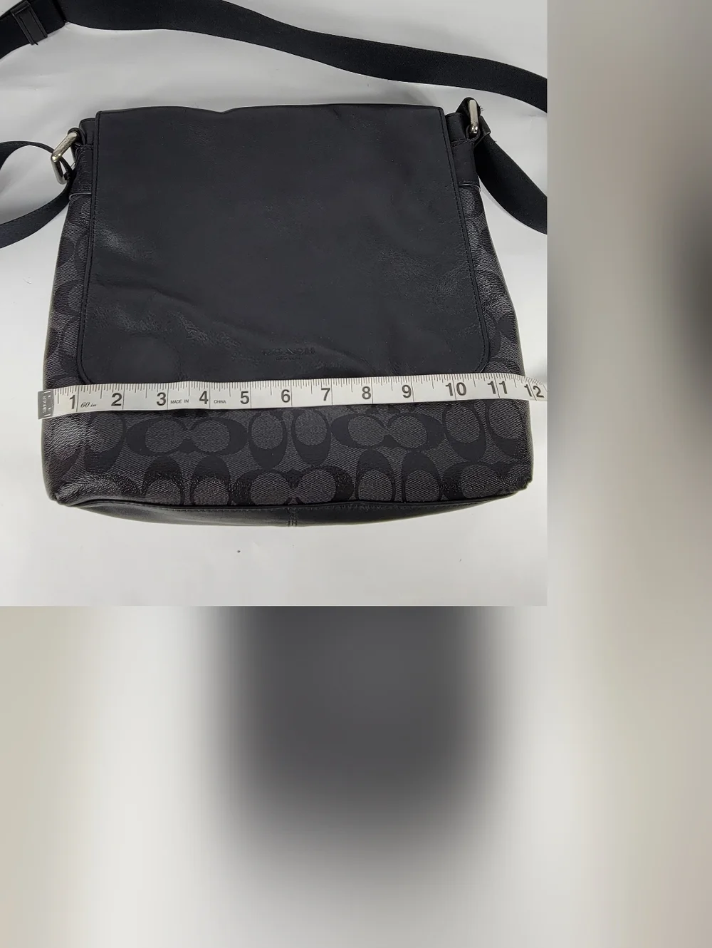 Coach Men’s Black Signature Crossbody Messenger Bag #822